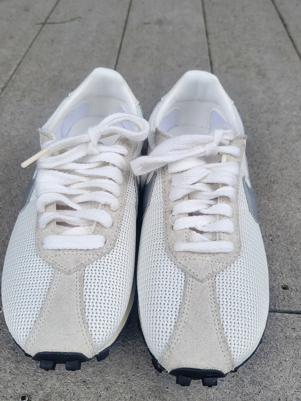 Nike  LD-1000 Women's White Mesh & Light Gray Suede  Sneakers
